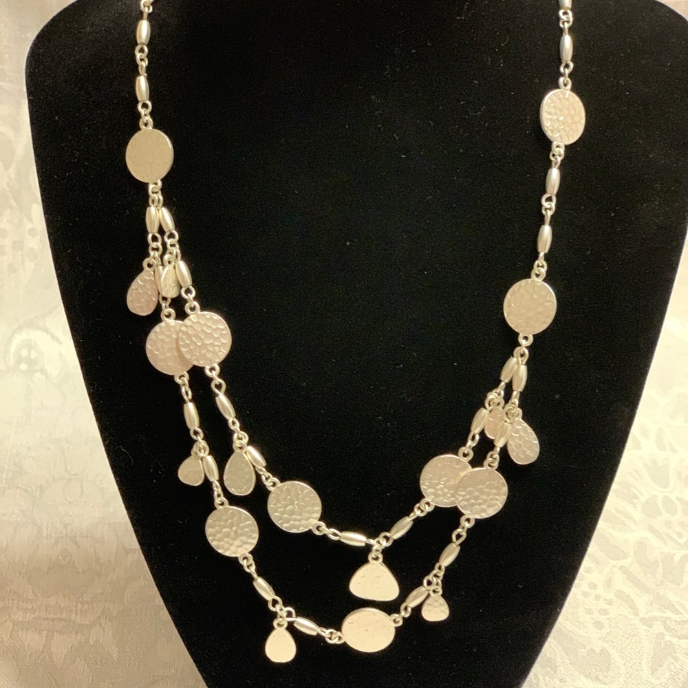Premier Designs Silver Hammered Disc Necklace